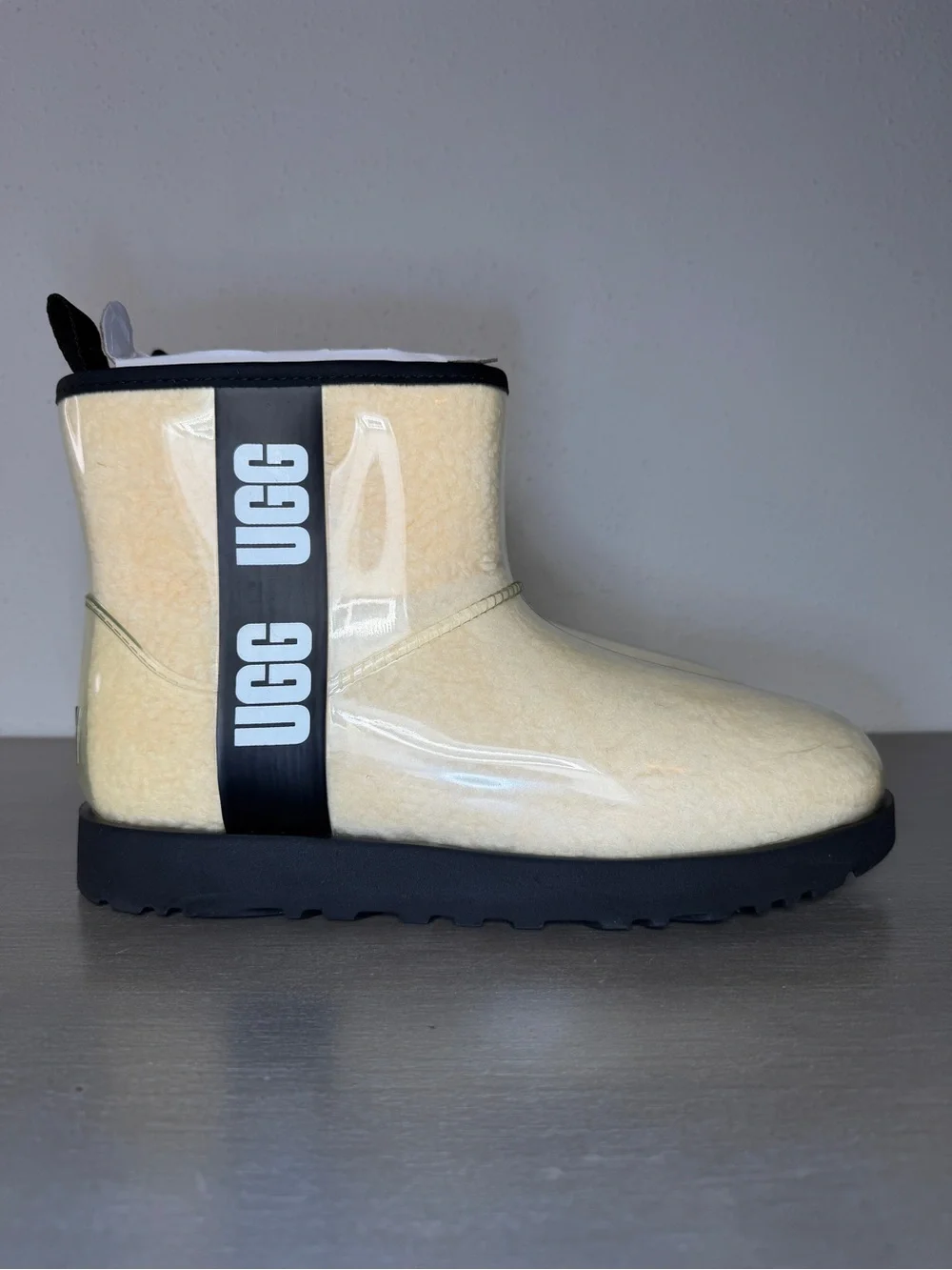UGG Classic Clear Mini Waterproof Boots Women’s Size 10 Tan Black Winter